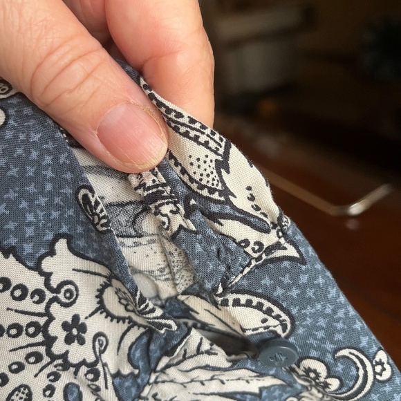 Button up drop waist dress, paisley like print - Picture 5 of 10